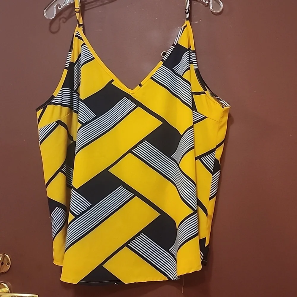 Tank - Picture 2 of 9